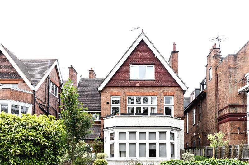Leafy 3 Bed Hampstead Nw3 Appartamento